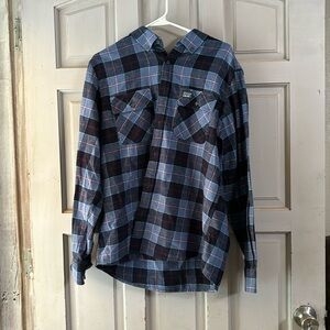 Men’s x-large Perry Ellis long sleeve button down shirt